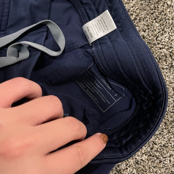 Small navy scrub set:) - Picture 3 of 3